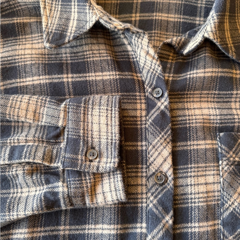 Nuuds Boyfriend Flannel - Picture 6 of 7